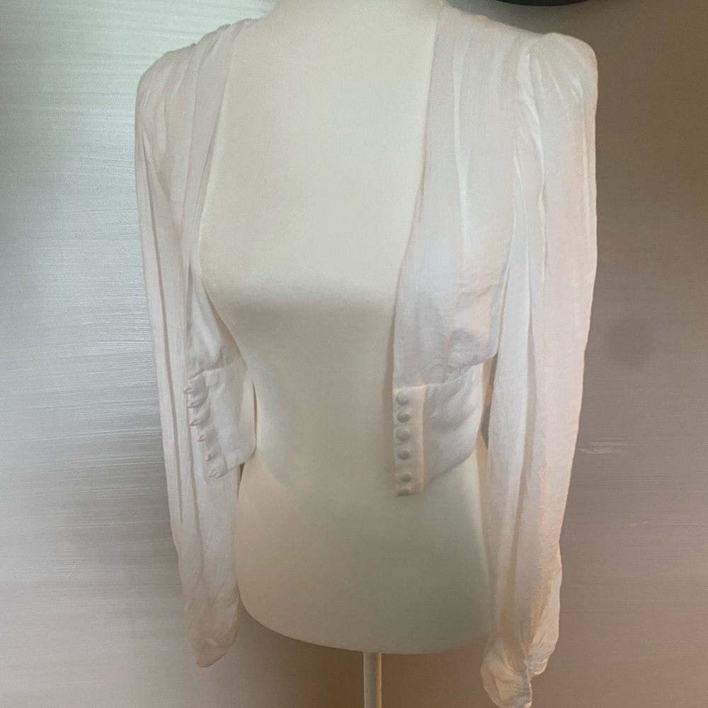 White Fox Boutique Ivory Long-Sleeve Crop Top